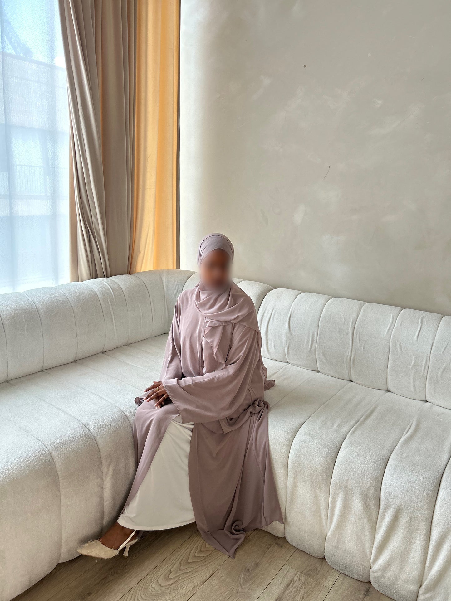 WISTERIA PURPLE ABAYA